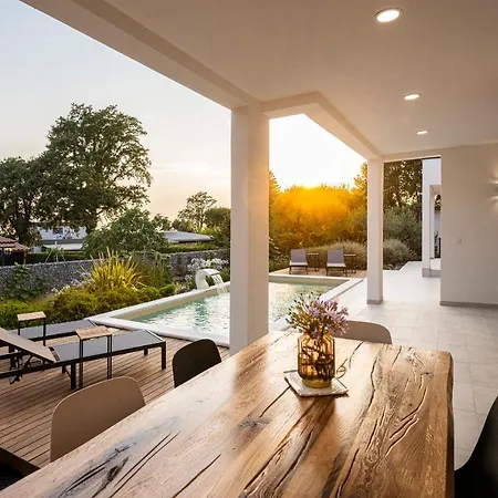 Διαμέρισμα Goldimare Garden *