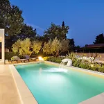 Goldimare Garden דירה *
